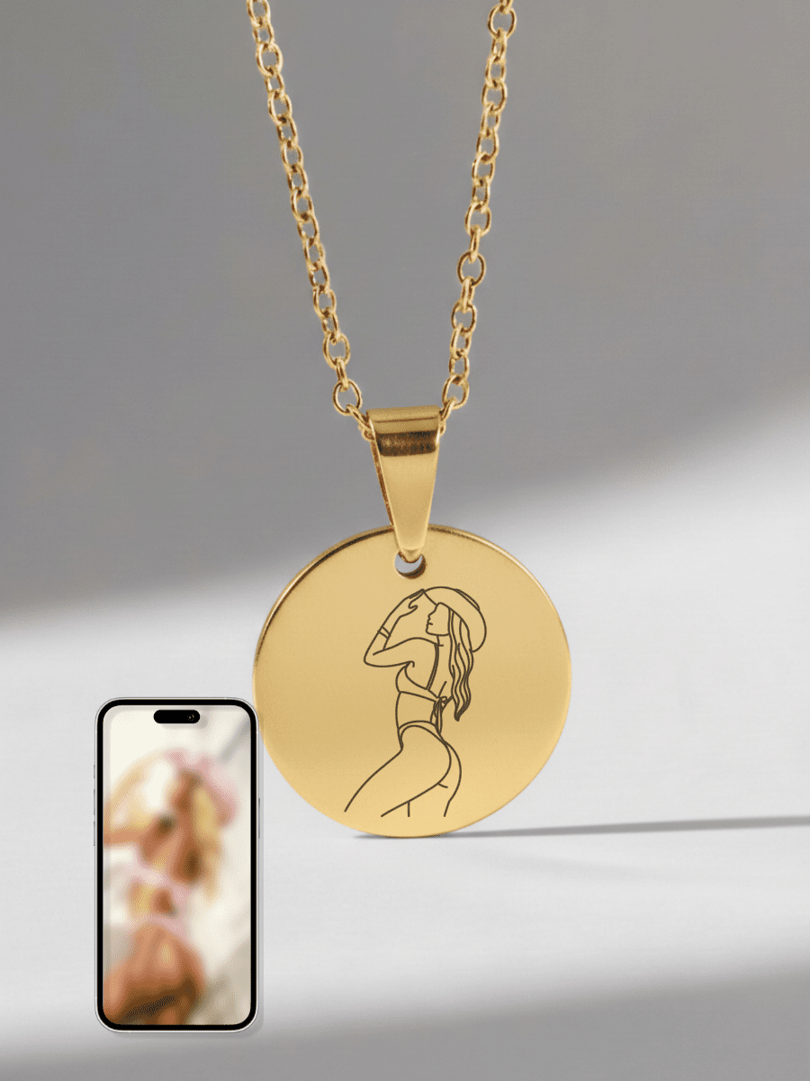 Spicy Custom Engraved Photo Circle Necklace - Soulmate Customs