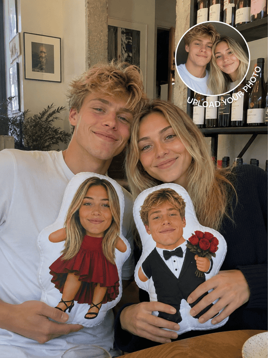 Boyfriend & Girlfriend Pillow - Soulmate Customs
