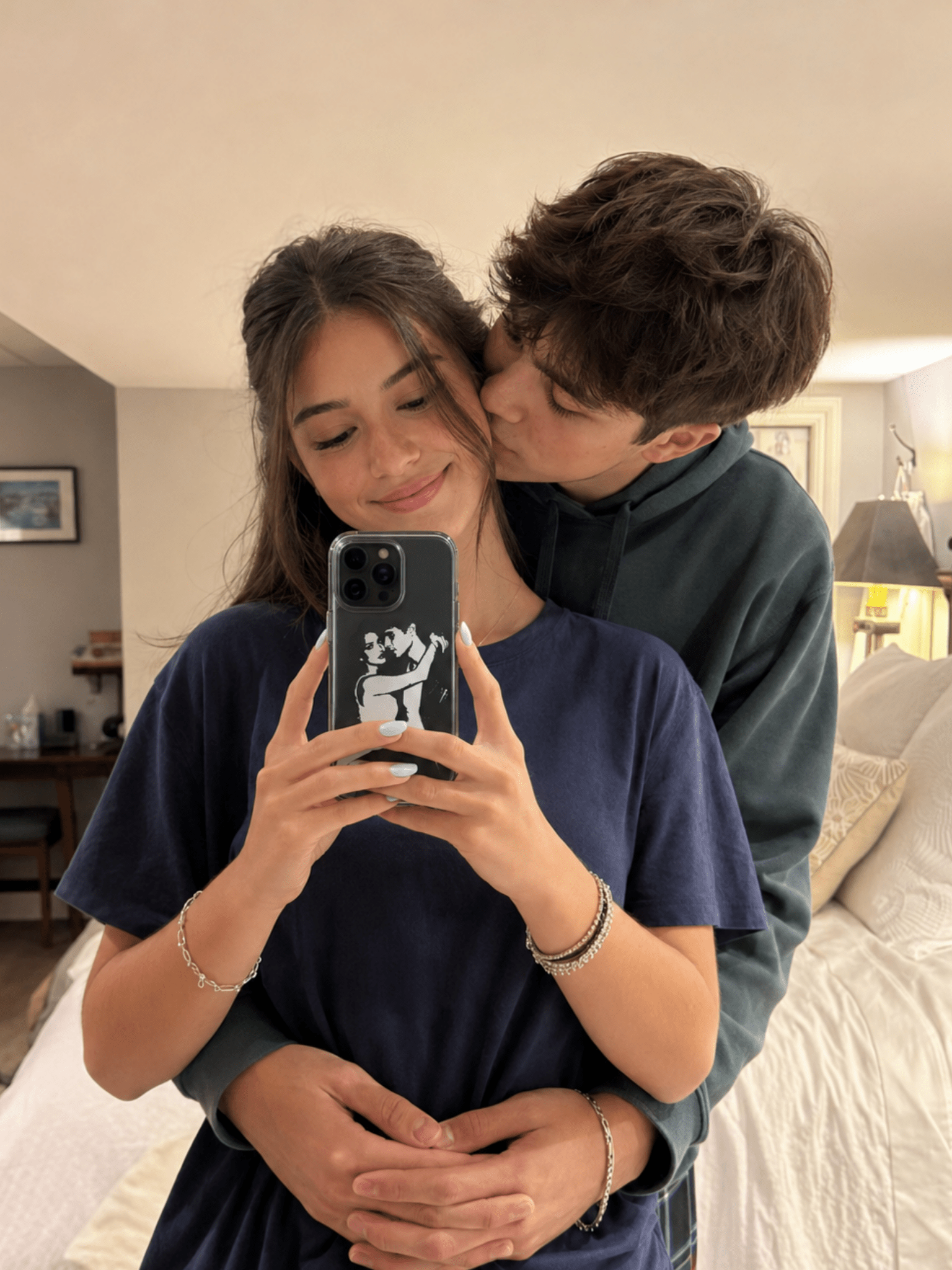 Personalized Couple Silhouette Phone Case - Soulmate Customs